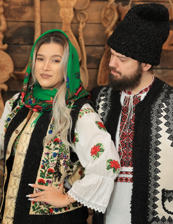 iLo wearing a traditional Romanian folk costume